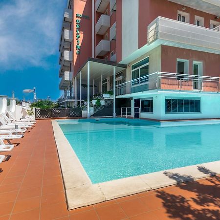 Hotel Delfino Milano Marittima Exteriér fotografie