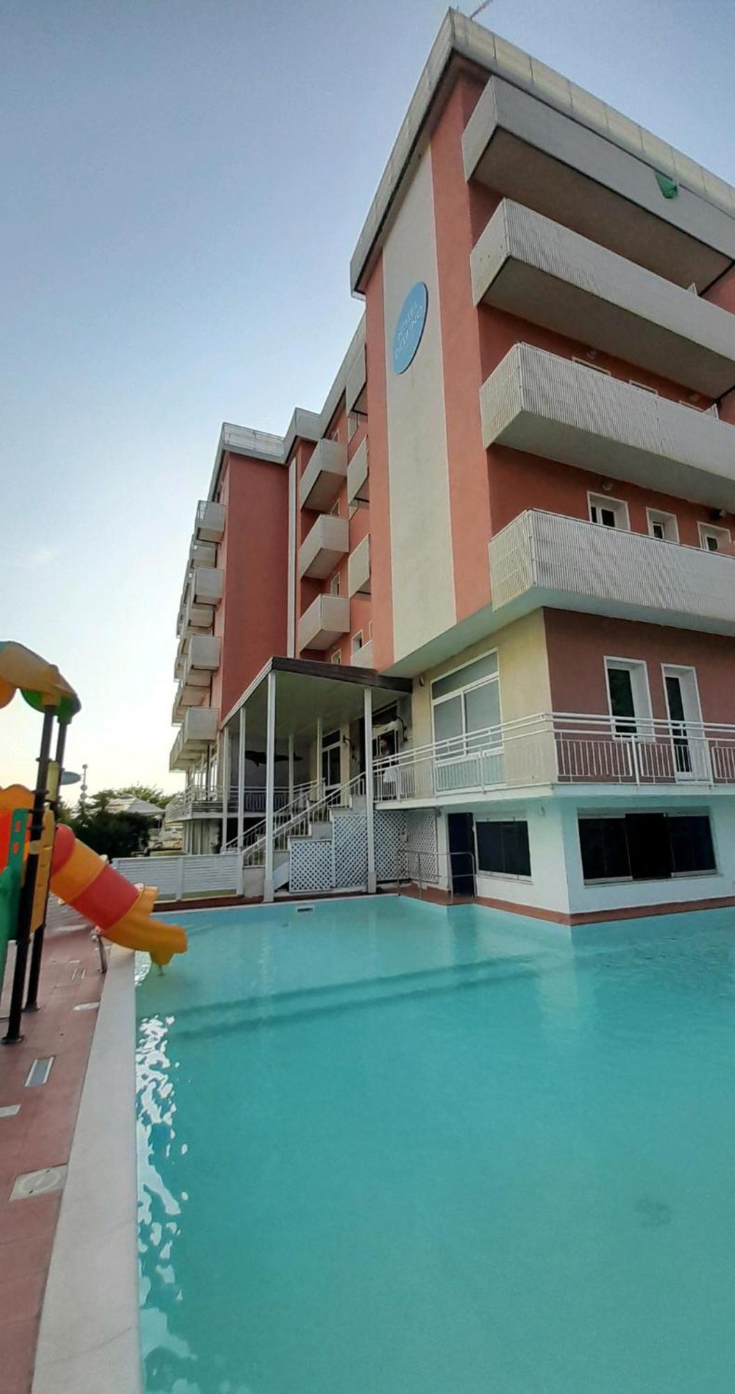 Hotel Delfino Milano Marittima Exteriér fotografie