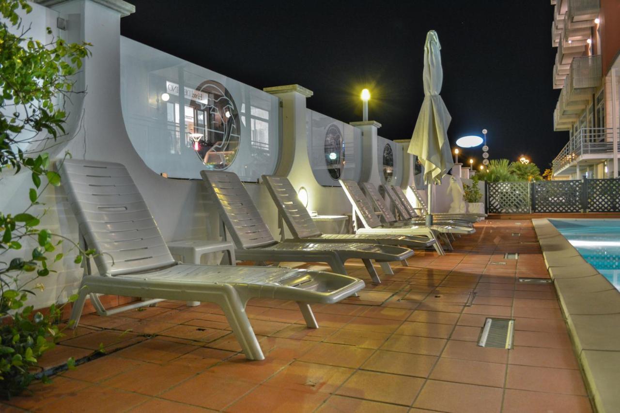 Hotel Delfino Milano Marittima Exteriér fotografie